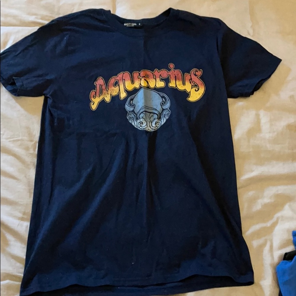 Aquarius tee